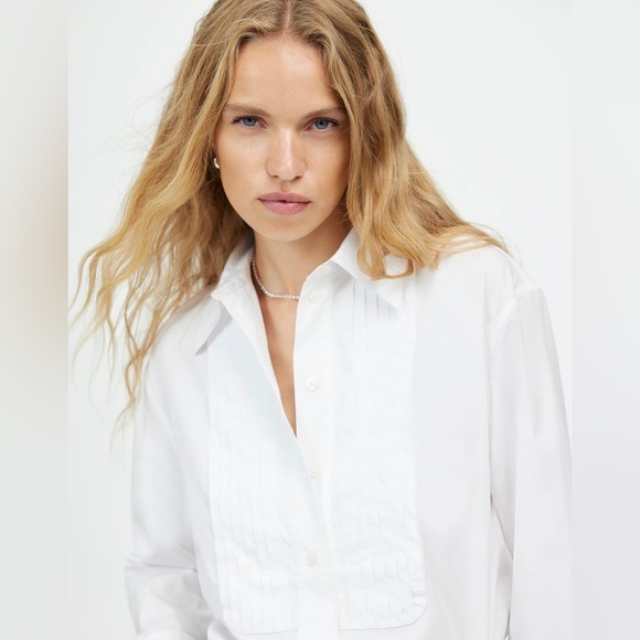 Madewell Tops - NWT Madewell Tuxedo Button-Up Shirt in Poplin in Eyelit White